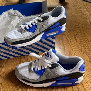 Nike Air Max 90- white/particle grey NWT